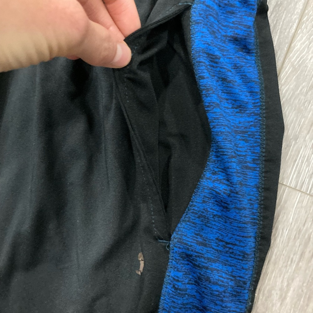 Fila Shorts XL Black and Blue Basketball Athletic Shorts - Picture 5 of 8